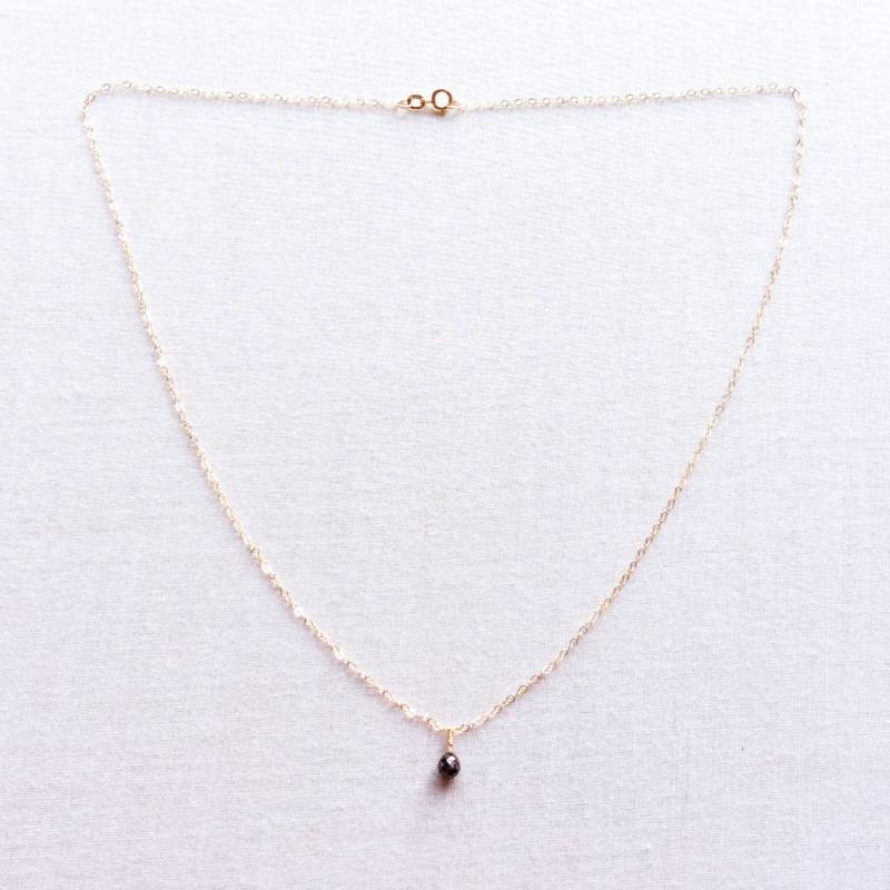 14K Schwarzer Diamant-Halskette, Zierliche Winzige Diamant-Halskette 14K Schwarzer Diamant-Halskette, Zierliche Winzige Diamant-Halskette von SforSparkleShop