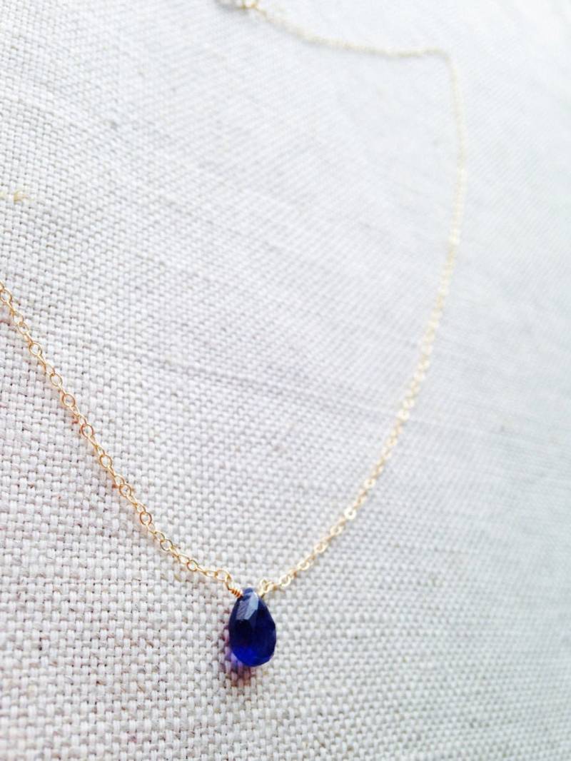 Echte Blaue Saphir-Halskette, Saphir, September Birthstone, Kleiner Stein-Halskette, Halskette, Edelstein Gn9 Echte Blaue Saphir-Halskette, Saphir, September Birthstone, Kleiner Stein-Halskette, Halskette, Edelstein Gn9 von SforSparkleShop