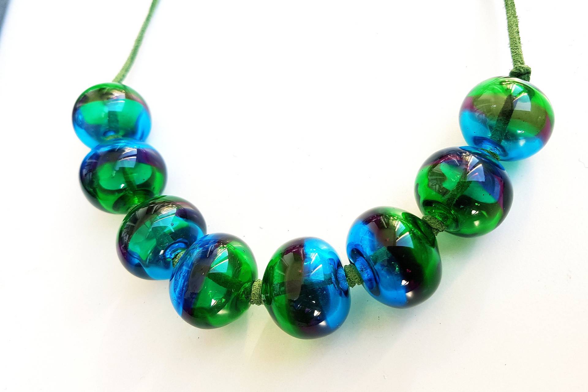Grün Lila Blau Glashohlperlen Halskette, Lampwork, Bubble, Perlenschmuck, Perlenkette Grün Lila Blau Glashohlperlen Halskette, Lampwork, Bubble, Perlenschmuck, Perlenkette von SgGlassArt