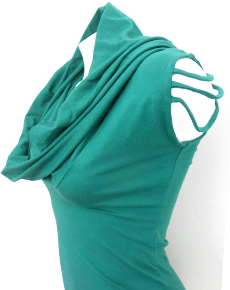 Cowl Neck Hoodie Top Mit Dekorativen Schultergurten - Sha Creations Emerald Green Small Size von ShaCreations