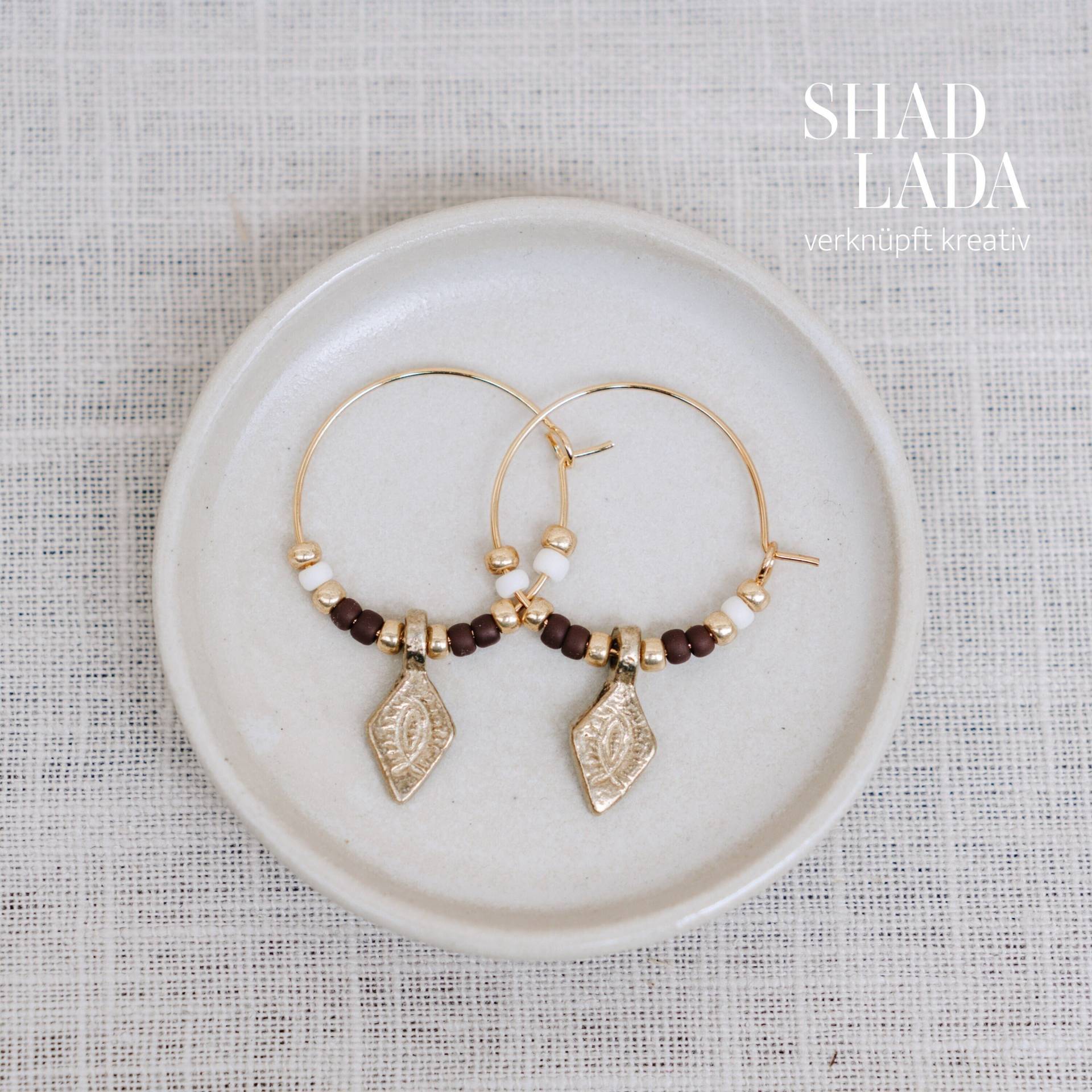 Beads Creolen Ohrringe Mit Glasperlen Braun Boho Schmuck | Handgemachte 25 Mm Perlen Beads Creolen Ohrringe Mit Glasperlen Braun Boho Schmuck | Handgemachte 25 Mm Perlen von Shadlada