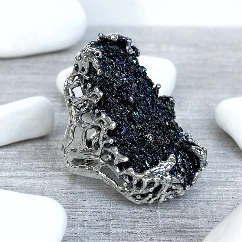 Großer Astring, Großer Carborundumring Aus Schwarzem Stein, Zweigring, Regenbogensteinring Für Frauen Made in Armenien von ShahinianJewelry