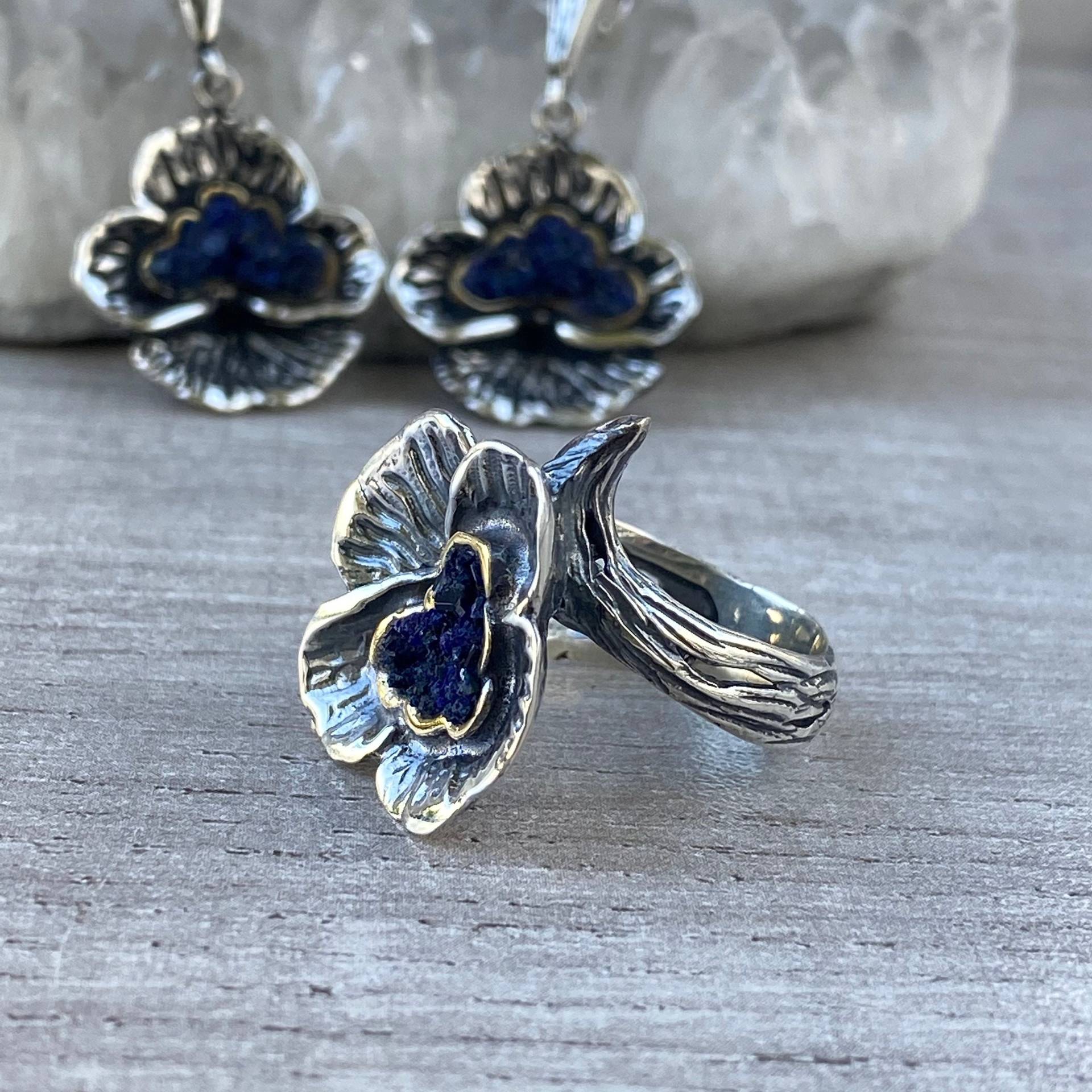 Roh Azurit Blume Schmuckset Für Frauen, Druzy Blauen Stein Ring Und Ohrringe, Nicht Zu Vergessen Made in Armenien von ShahinianJewelry