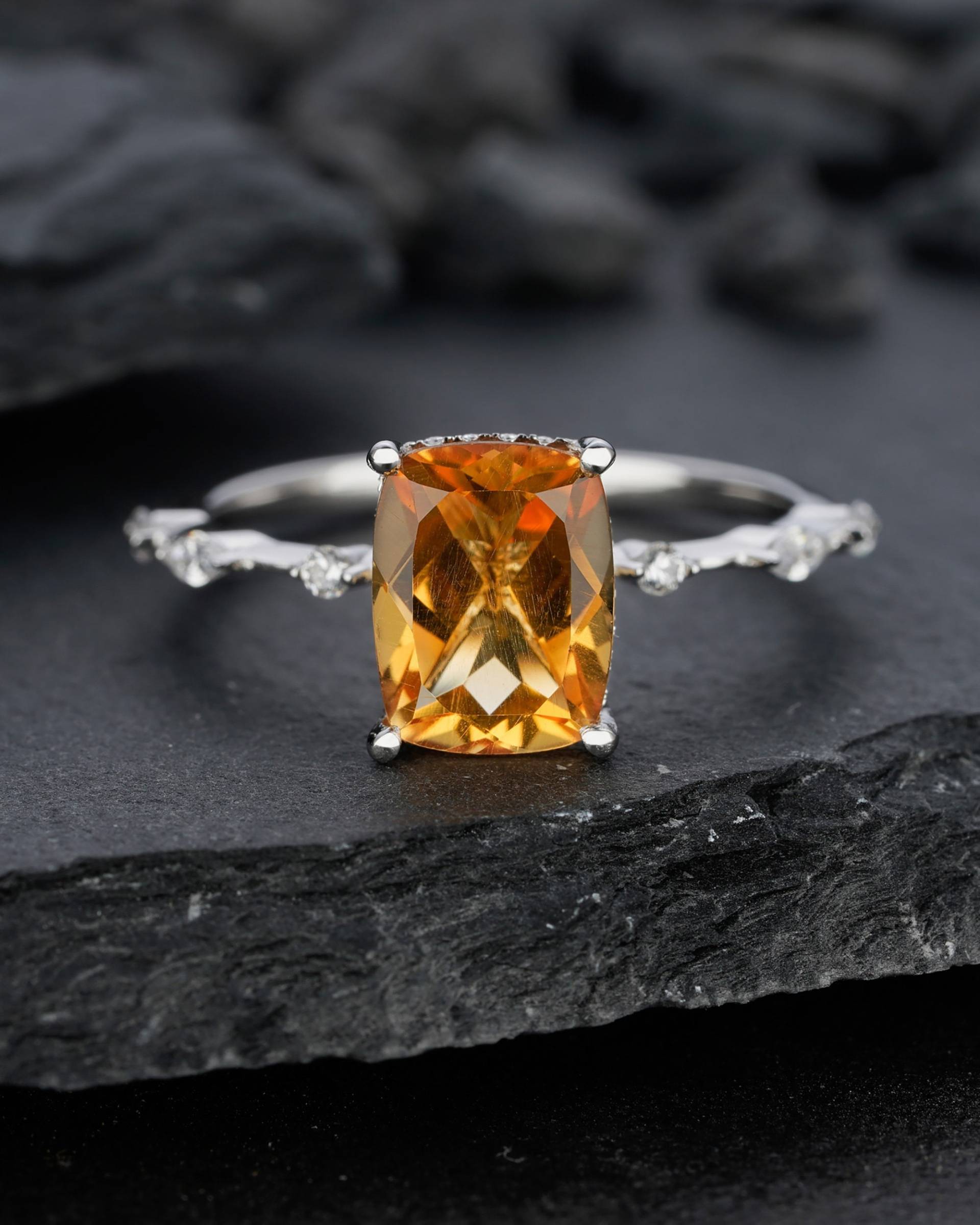 Vintage Cushion Cut Citrin Verlobungsring, 2 Karat Gelber November Birthstone Versprechen Ring, 14K Weißgold Ehering Geschenk von ShainGem