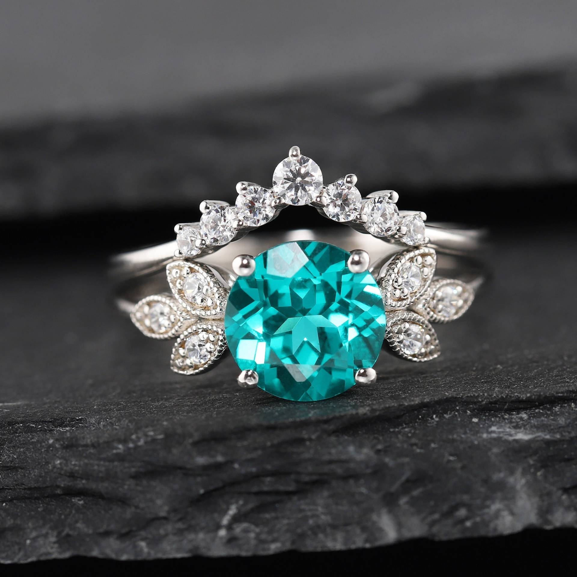 Vintage Paraiba Turmalin Ring Set, Blatt Braut Einzigartige Grünlich Blau Rundschliff Pfau Edelstein Hochzeit Set Verlobungsringe Für Frauen von ShainGem