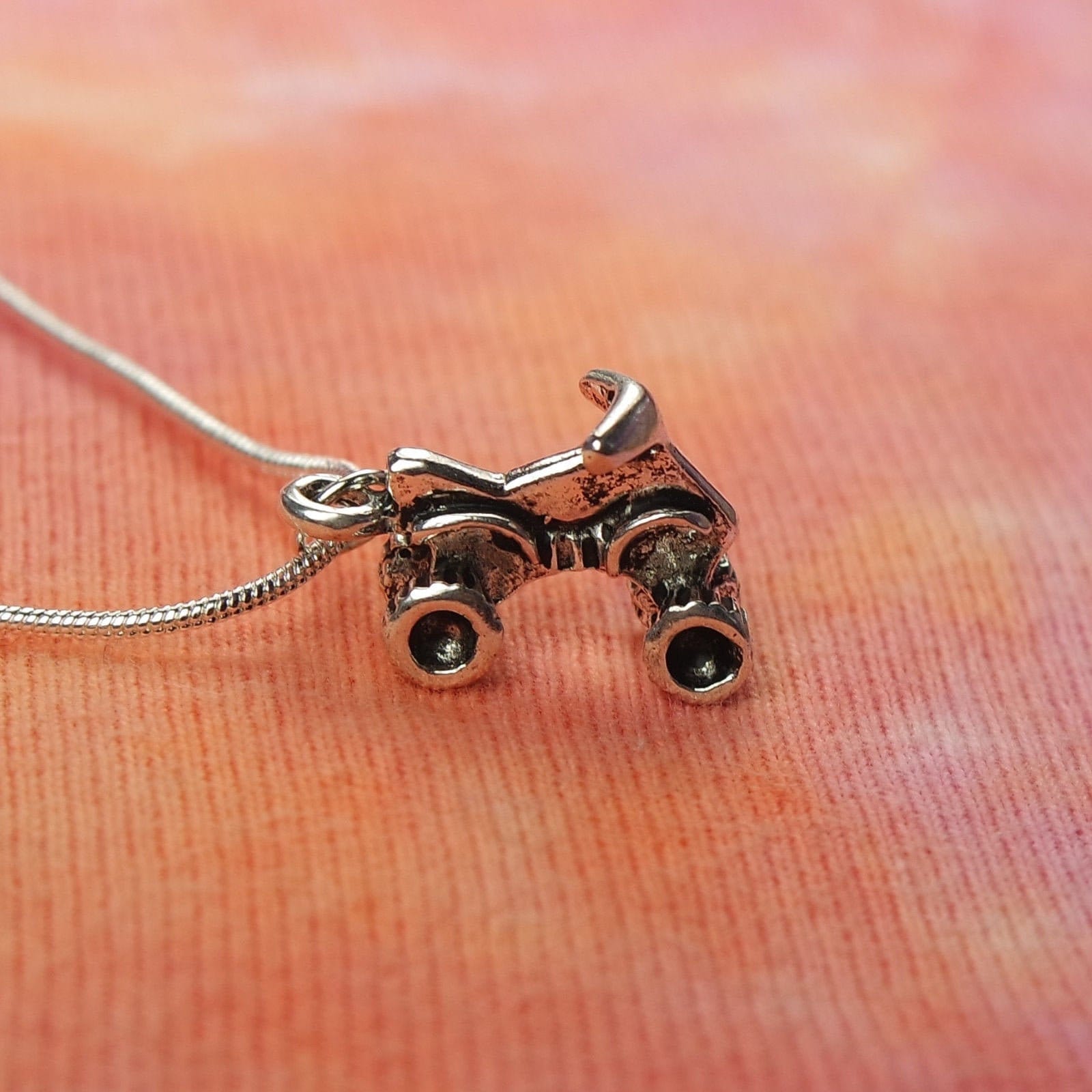 3D Atv Anhänger Halskette, Quad Vierrad Gelände Fahrzeug Racing 16-36" Lange Kette, Geschenktasche Für Männer Oder Frauen Charm von ShaktiAndShivaDesign