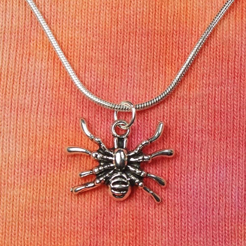 Spinne Halskette, Pick 16"-36" Lange Kette Arachnid Anhänger Schmuck Kampf Arachnophobie Für Männer Oder Frauen Geschenk Versandfertig Nb Spinne Halskette, Pick 16"-36" Lange Kette Arachnid Anhänger Schmuck Kampf Arachnophobie Für Männer Oder Frauen Geschenk Versandfertig Nb von ShaktiAndShivaDesign
