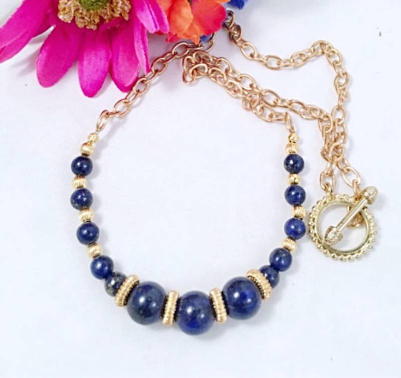 Abgestufte Lapis Halskette Auf Goldkette, Echte Halskette, Qualität Gold von ShalomJewelry