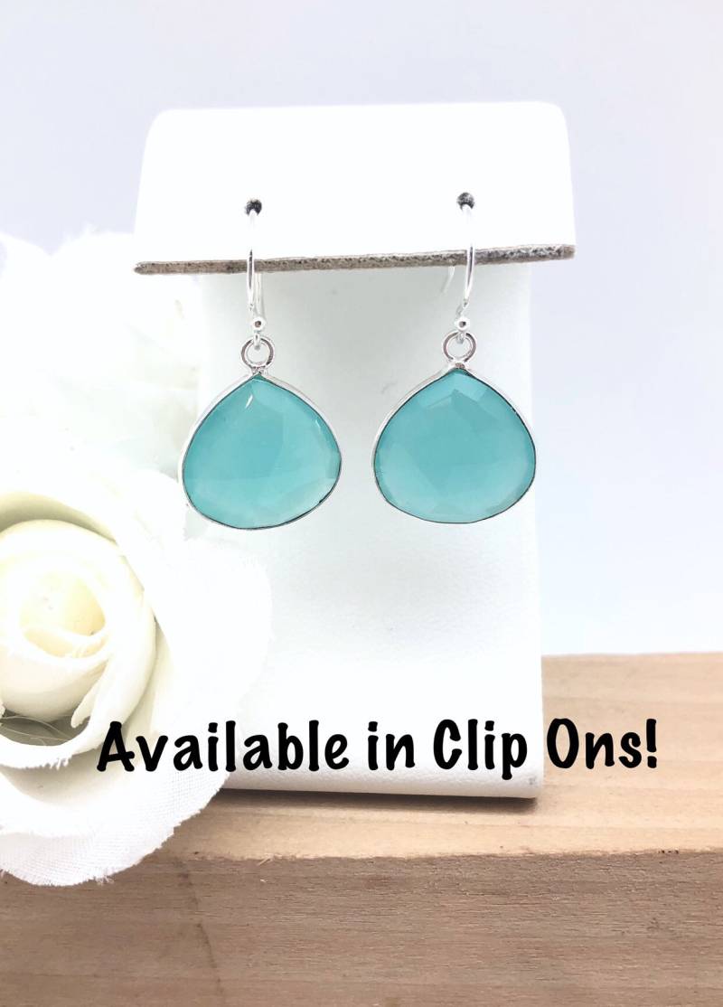 Aqua Chalcedon Teardrop Baumeln Sterlingsilber Ohrringe, Clip-On 16mm Ohrringe von ShalomJewelry