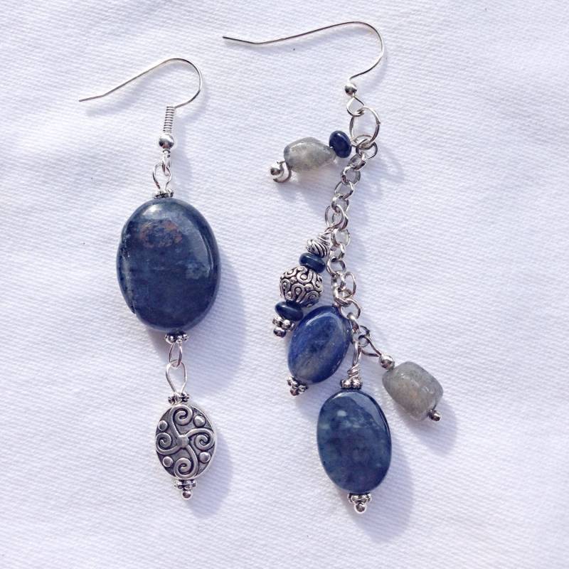 Blau Denim Jaspis Ohrhänger, Labradorit Lange Edelstein Kettenohrring, Casual Ohrring von ShalomJewelry