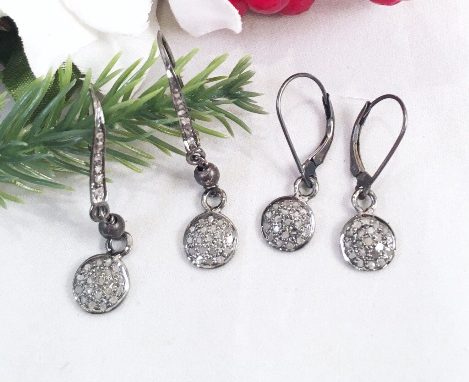 Diamant-Dot-Ohrring, Kleiner Diamant-Ohrring, Zierliche Diamant-Scheibenohrring, Echte Diamant-Scheibenohrring von ShalomJewelry