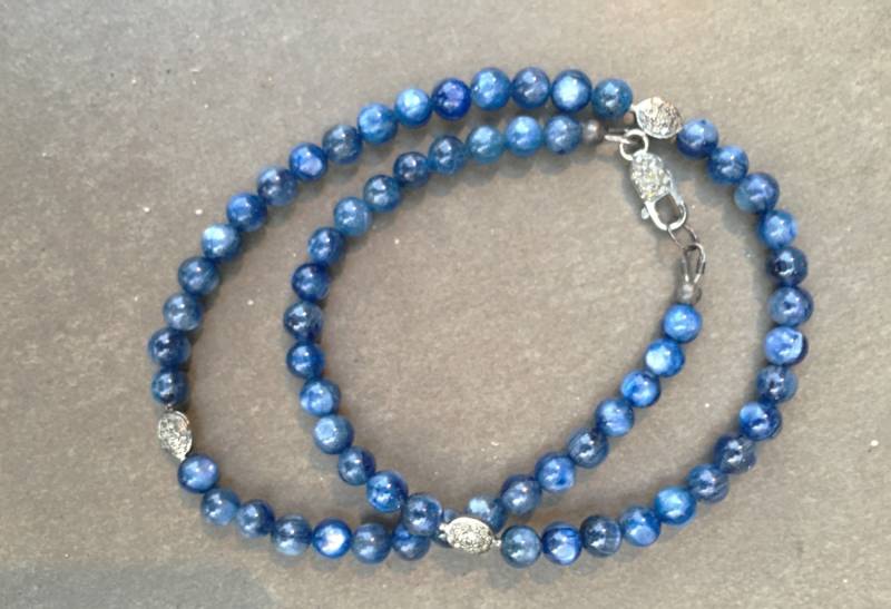 Diamant Und Kyanit Halskette, Aaa 5mm Intensiv Blaue Halskette von ShalomJewelry
