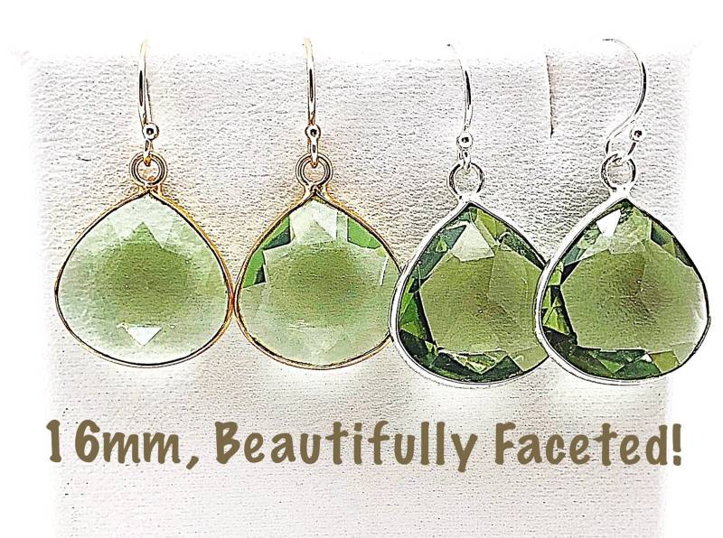 Facettierte Herzförmige Praeseolith Sterling/Gold Ohrringe, Grüne Amethyst 16mm Ohrringe von ShalomJewelry