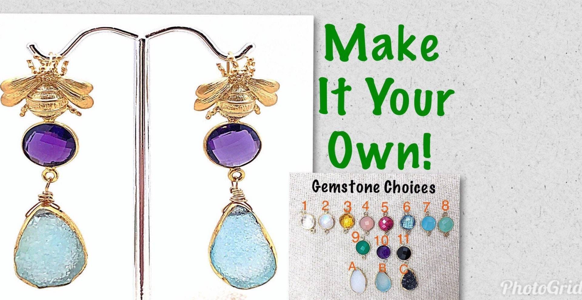 Gold Bee Stud Mit Edelstein & Druzy Dangles, Baumeln Ohrring, Einzigartige Dangle Stud, Queen Ohrring von ShalomJewelry