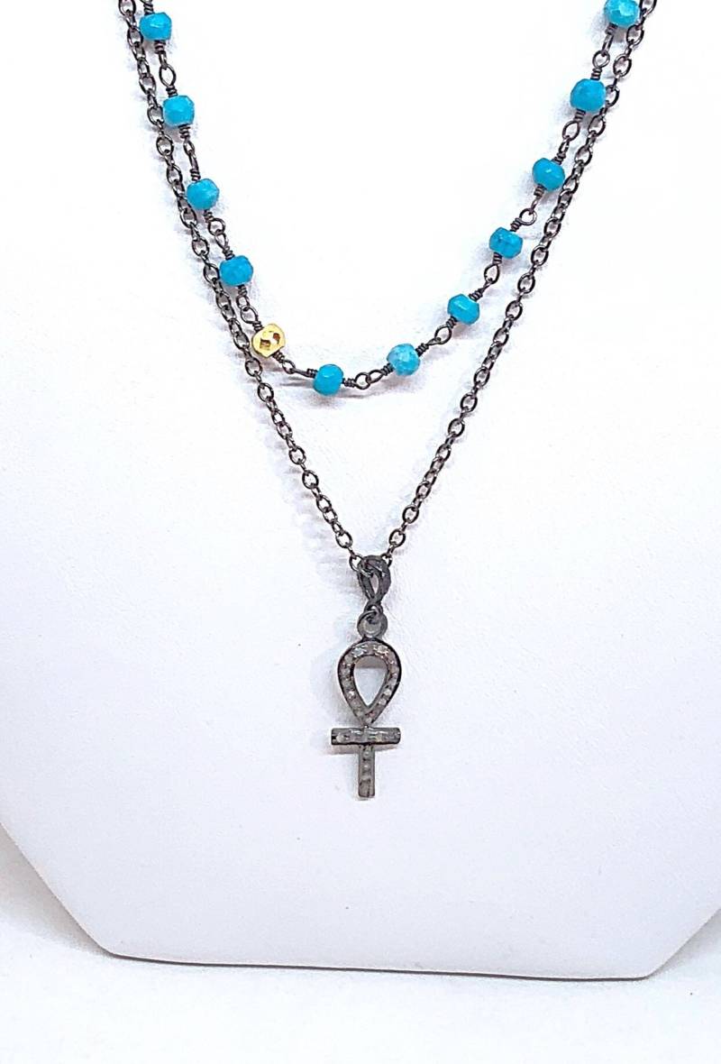 Kleiner Diamant Ankh Auf Türkis & Gold Pyrit Handverdrahtete Doppellagige Halskette, Kleine Pave Halskette von ShalomJewelry