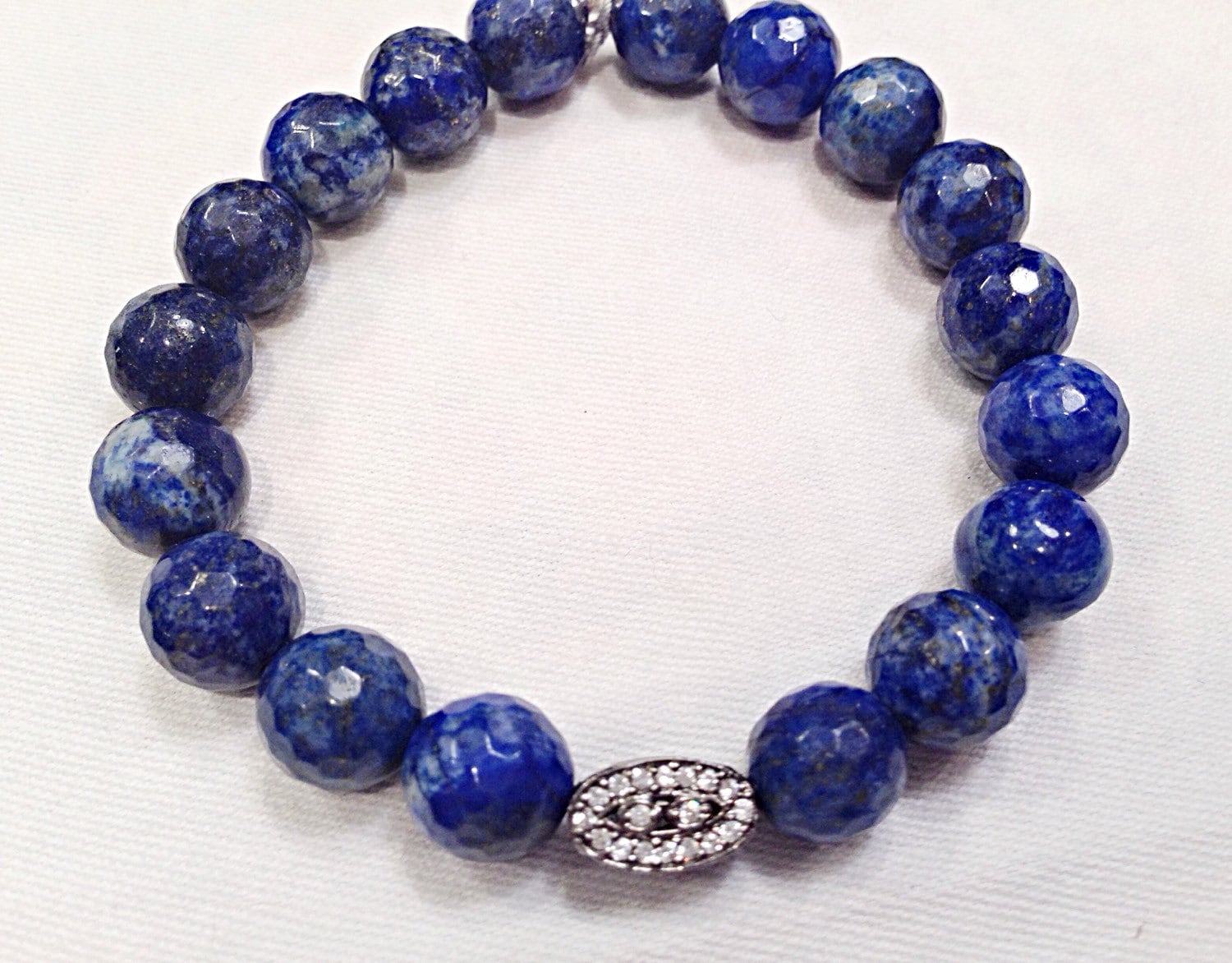 Lapis Stretch Armband Mit Weißer Topas Perle, Armband, Facettierter Dehnbar, Schmuck von ShalomJewelry