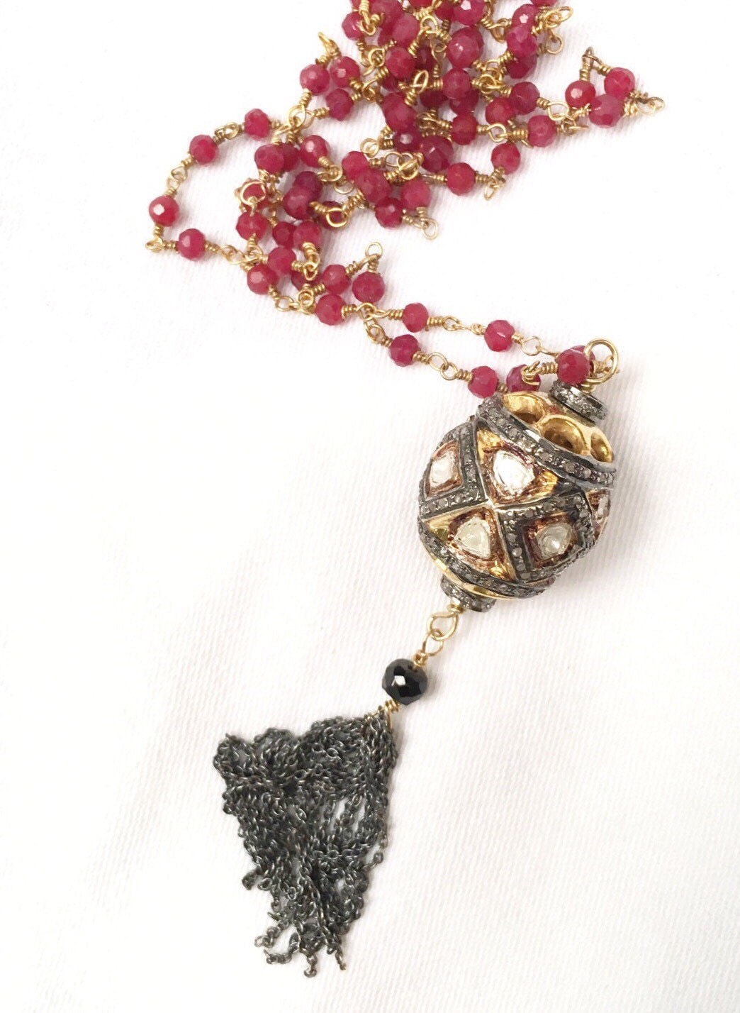 Rubin Und Diamant Quaste Halskette Ohrringe, Set, Juli Birthstone Halskette, Rose Cut Schmuck Set von ShalomJewelry