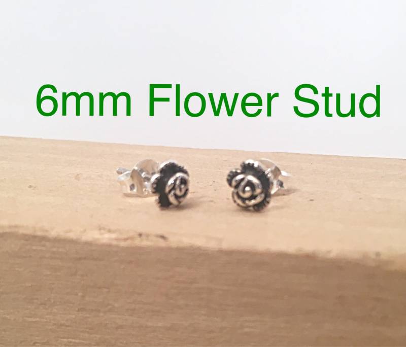Sale Kleine Rose Ohrstecker in Sterling Silber, Verkauf Kleine Ohrstecker, Geschenk Des Rosengärtners von ShalomJewelry