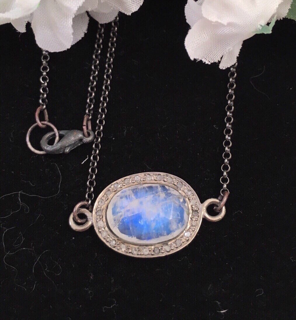 Schöne Ovale Diamant Regenbogen Mondstein Halskette, Oval Halsband, Oxidierter Halsband von ShalomJewelry