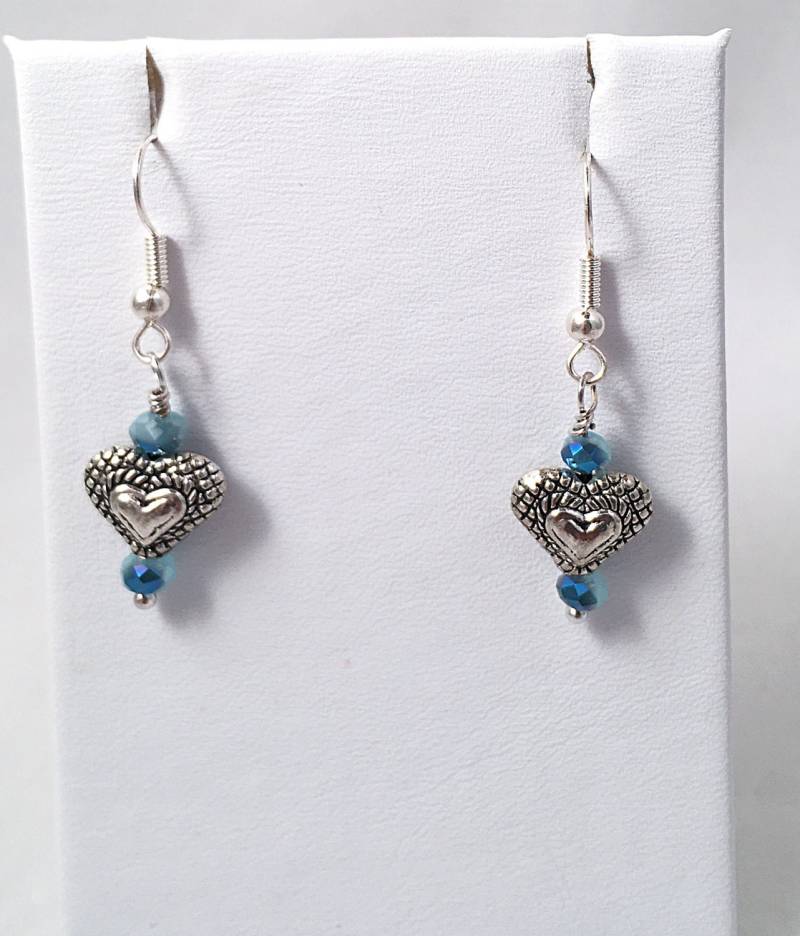 Verkauf Silber Herz Ohrring Mit Blauen Kristall Akzenten, Zierliche Und Kristallen, Kleiner von ShalomJewelry
