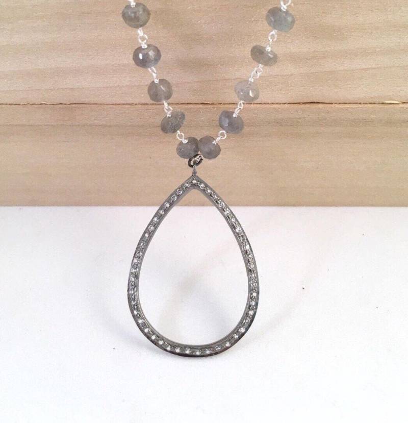 Weiße Topas-Tropfen Auf Labradorit-Kette Pave Teardrop Halskette, Große Handverdrahtete Kette Im Diamant-Look von ShalomJewelry