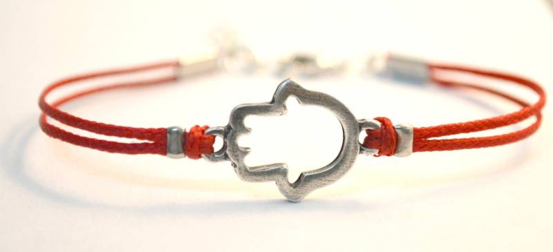 Red String Hamsa Armband Silberne Hand Der Fatima Kabbalah Schmuck von ShaniAndAdi