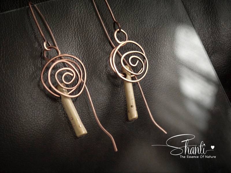 Baumelnde Kupfer Ohrringe Altholz, Natur Inspiriert von ShantiEcoGifts