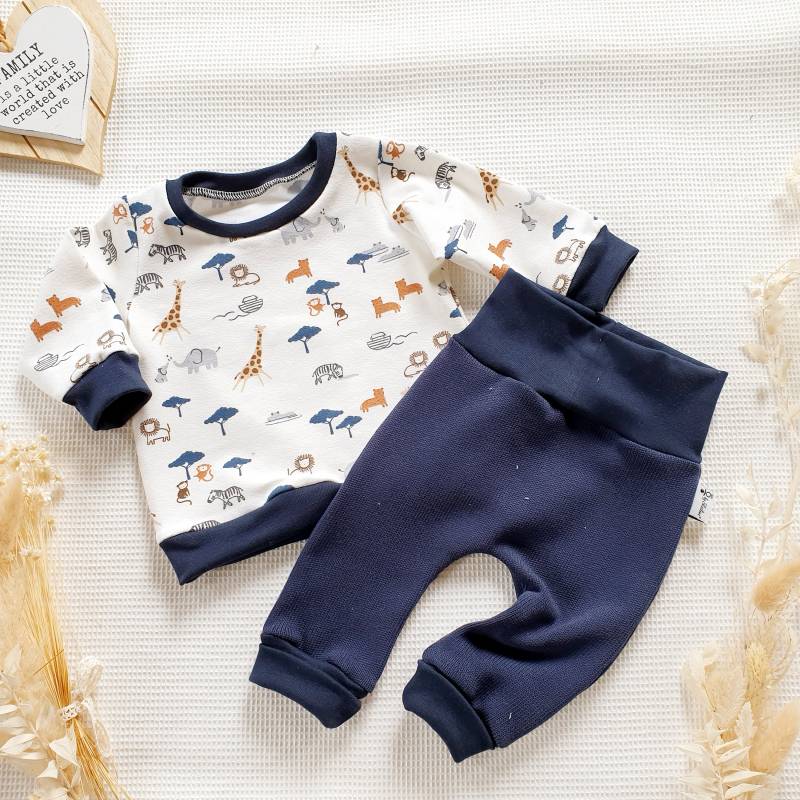 Set - Safari | Navy Sweater Und Navy Strick Jogging Pants Handmade Von Sharlene Babymode von SharleneBabymode