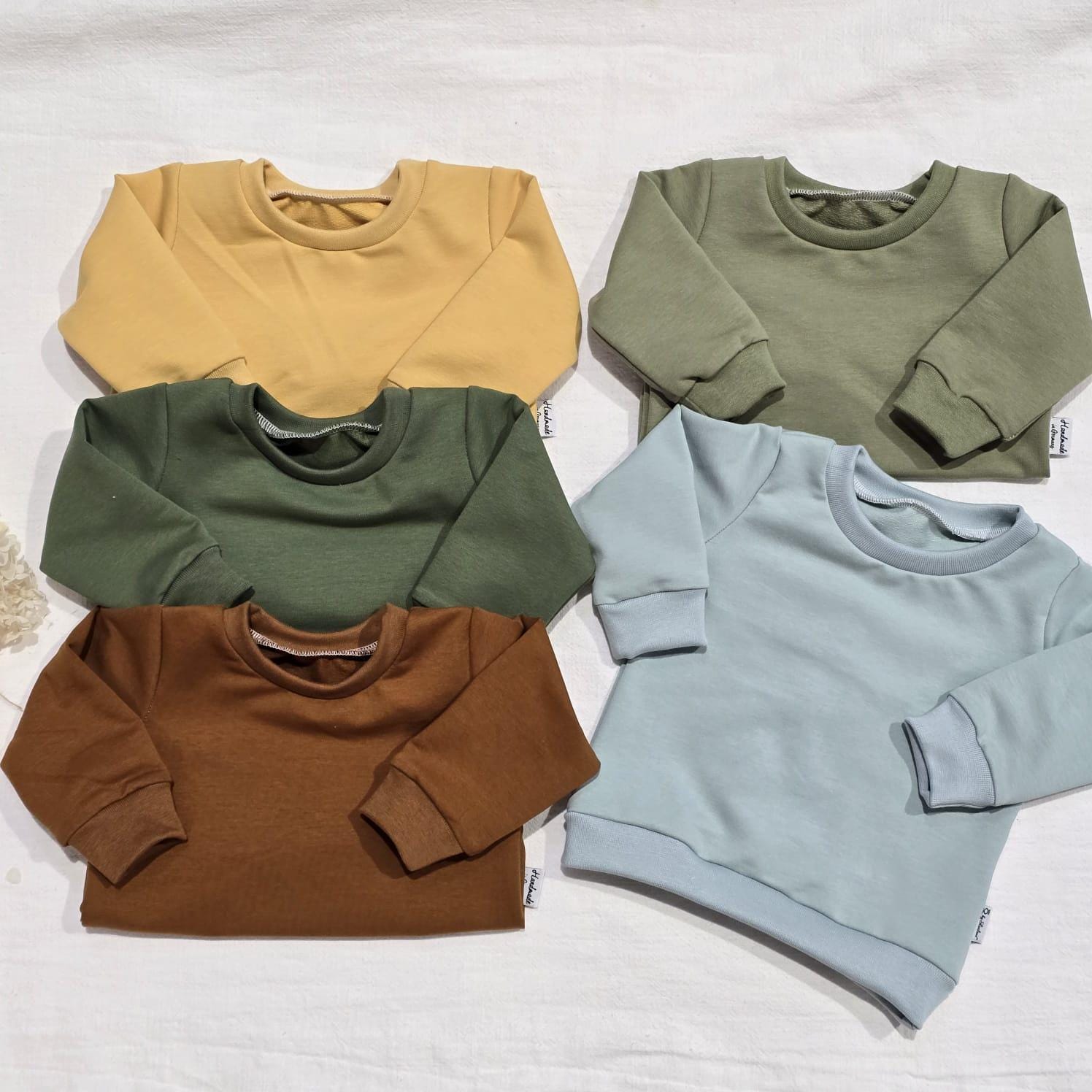 Sweater | Langarm Oder Shirt | Kurzarm - Uni Farbend Verschiedene Farben Wählbar Von Sharlene Babymode Handmade von SharleneBabymode