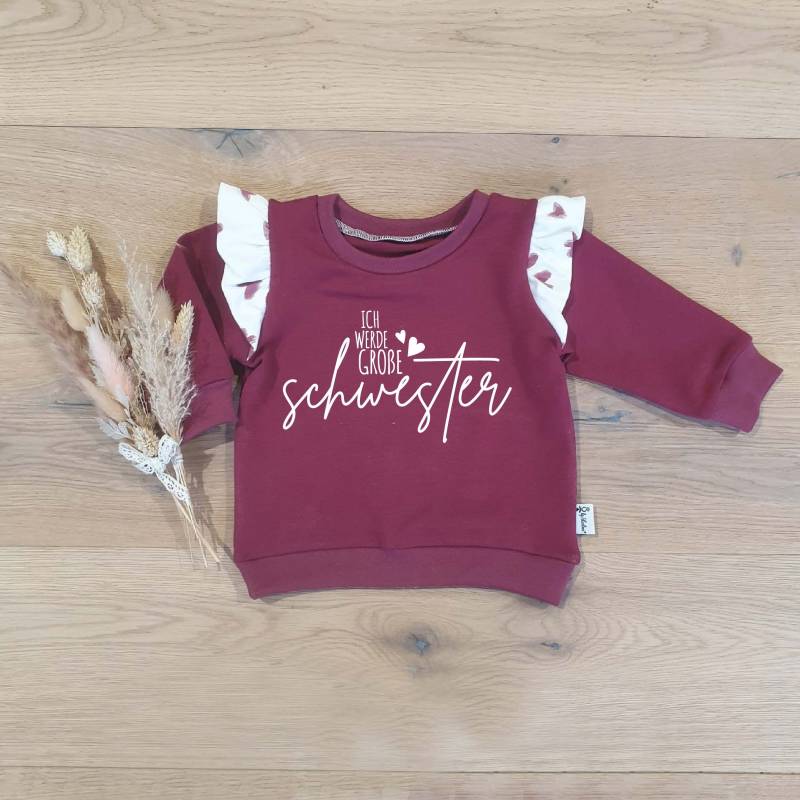 Weinrot - Ich Werde Gr. Schwester | Weiss Sweater Wahlweise Mit Rüschen Sweatshirt Von Sharlene Babymode Handmade in Germany Weinrot - Ich Werde Gr. Schwester | Weiss Sweater Wahlweise Mit Rüschen Sweatshirt Von Sharlene Babymode Handmade in Germany von SharleneBabymode
