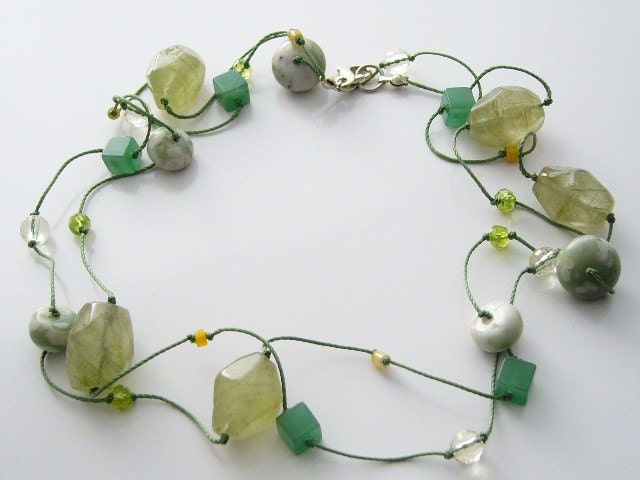 Natürlicher Grüner Rutilquarz, Kiwi Und Sesam Jaspis, Adventurine, Limon Quartz, Peridot Heishi Sterling Silber Halskette von SharonMJewelry