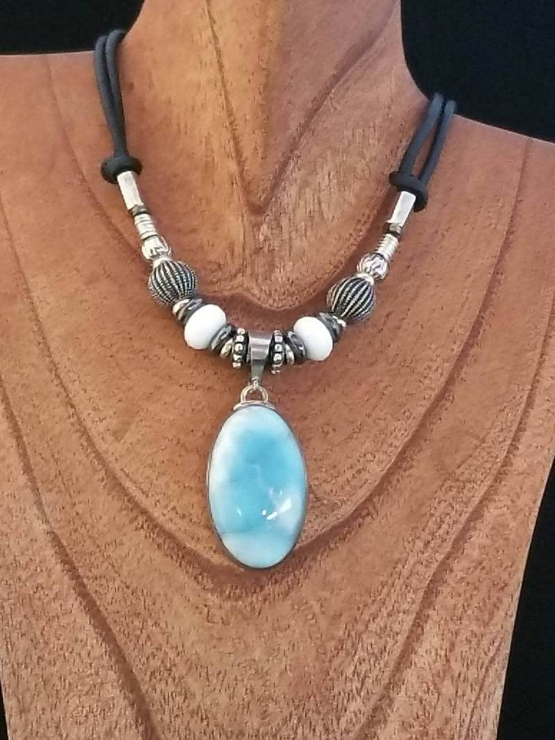 Larimar Silber Anhänger Ovale Halskette Larimar Silber Anhänger Ovale Halskette von ShaunaCohenDesigns