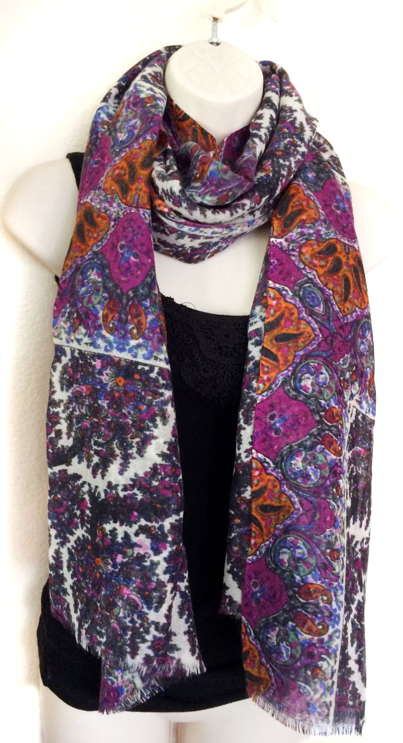 Blue Gold-Schmetterlings-Blumen-Schal-Verpackungs-Schal Baumwolle Langer Schal Frauen Zubehör von ShawlsnScarves