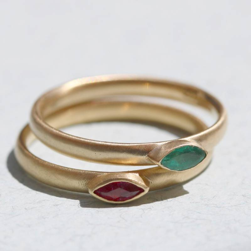 Marquise Smaragd Stapelring in 585Er Gelbgold von ShayJewelryByTal