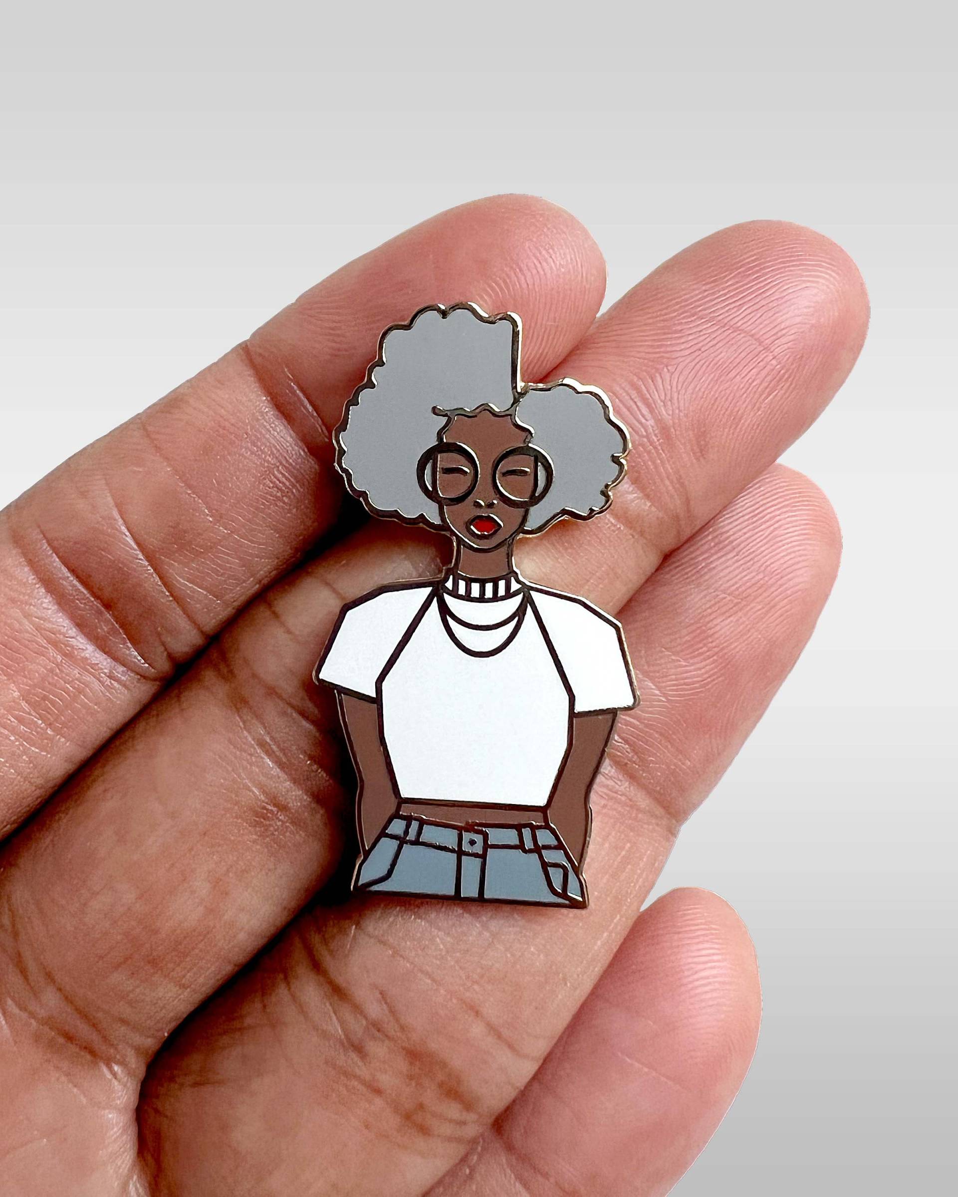 Ebenholz Gold Emaille Pin, Graue Haar Frauen Anstecknadel, Afro Pin Ebenholz Gold Emaille Pin, Graue Haar Frauen Anstecknadel, Afro Pin von SheIllustrates