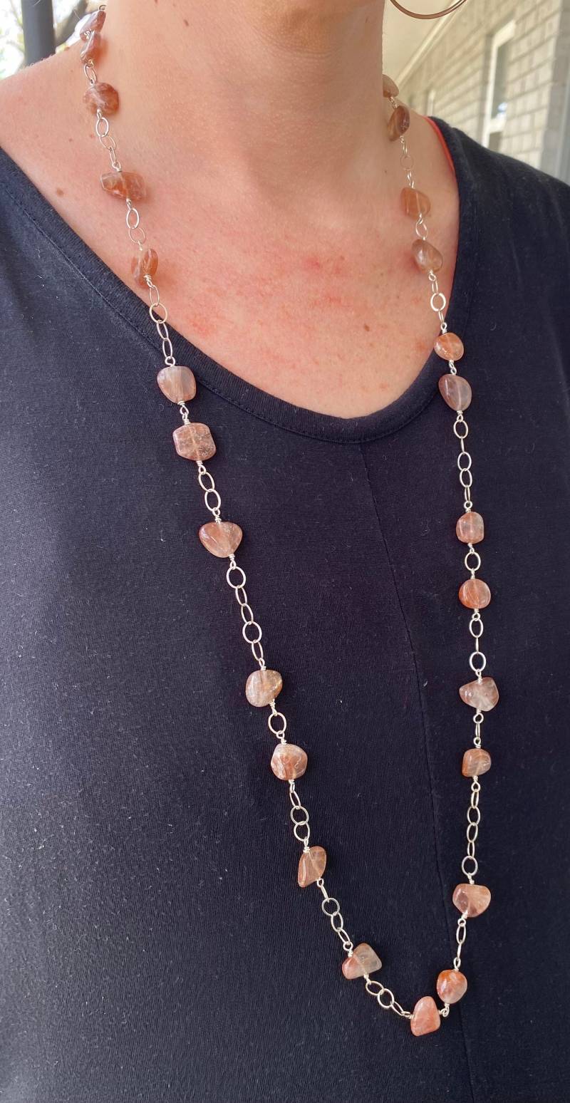 Handgemachte Sonnenstein Halskette. Und Silber, Handgefertigter Sonnenstein, Freudige Halskette, Sakral Chakra Schmuck, Kreativer Handgemachte Sonnenstein Halskette. Und Silber, Handgefertigter Sonnenstein, Freudige Halskette, Sakral Chakra Schmuck, Kreativer von SheSheJewel