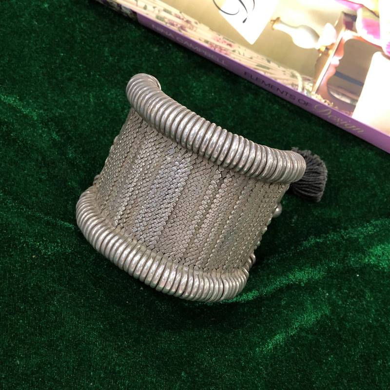925 Sterling Silber Armreif, Altsilber Größenverstellbarer Armreif Mit Filigranarbeit Gewicht=236.8Grams von Shebaboutiquein