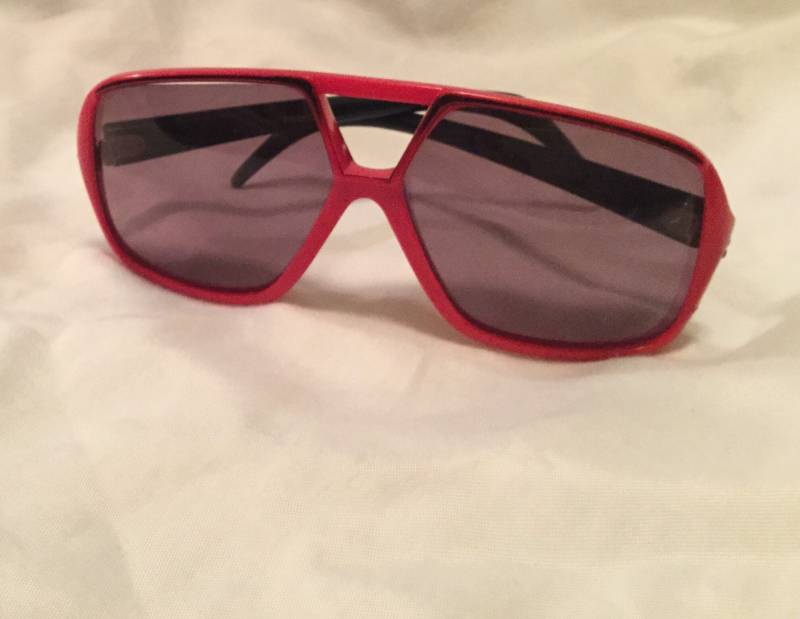 1970Er Jahre Vintage Rote Pilotenbrille Oversized Polarisiert Boho Chic von Sheilalussier