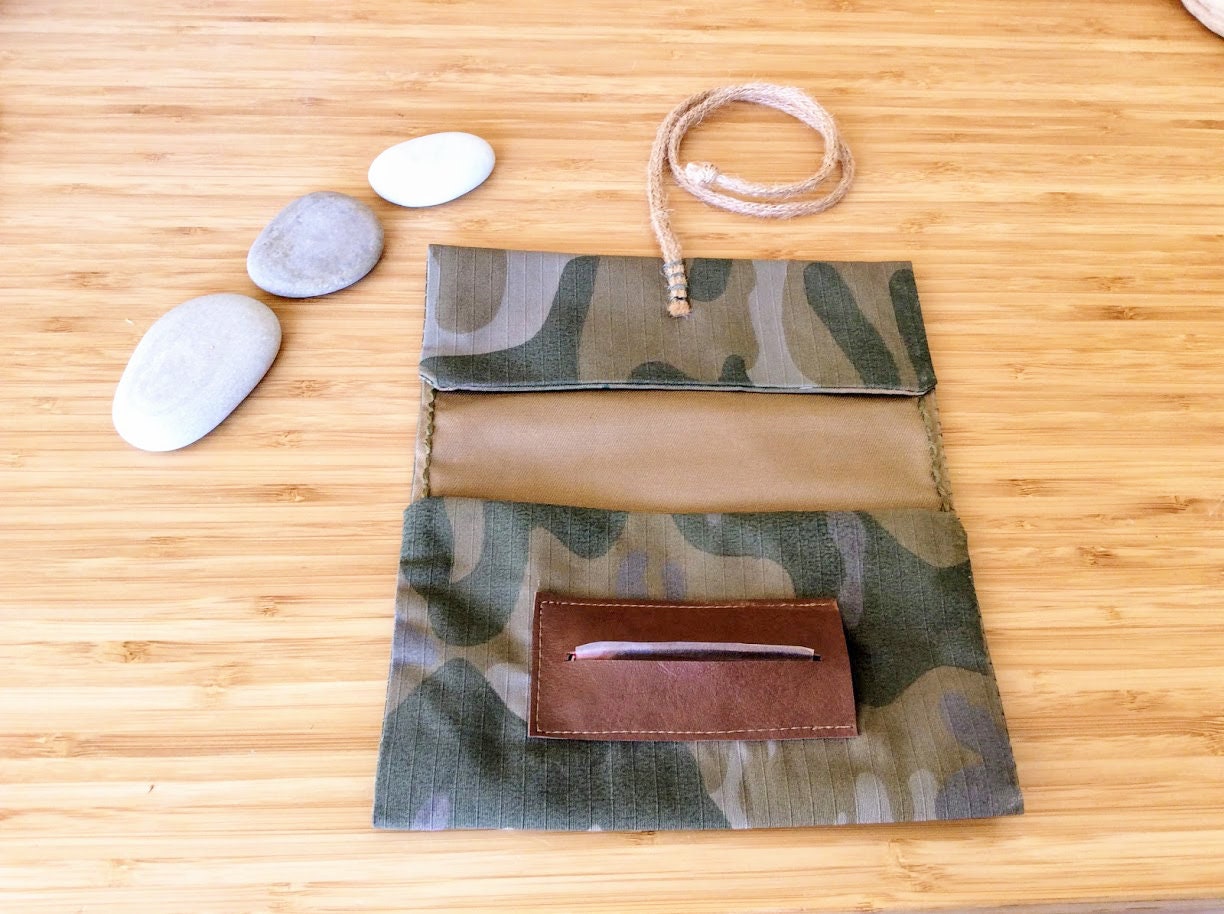 Handgemacht/ Militär/ Tabakbeutel Handgemacht/ Militär/ Tabakbeutel von Shellcracker
