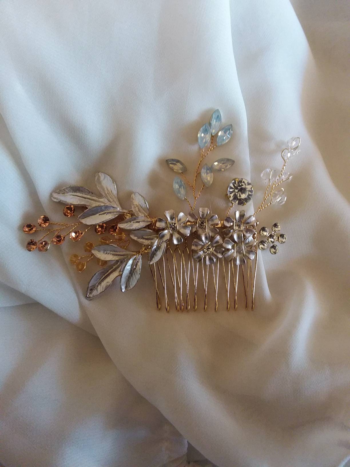 Gold Wedding Haarkamm Atemberaubende Blume Blatt Chrystal Diamontes Braut Zubehör Schleier Hochzeit Haar Kam Kopfschmuck Formalen Accessor Gold Wedding Haarkamm Atemberaubende Blume Blatt Chrystal Diamontes Braut Zubehör Schleier Hochzeit Haar Kam Kopfschmuck Formalen Accessor von ShelleesCreationsAU