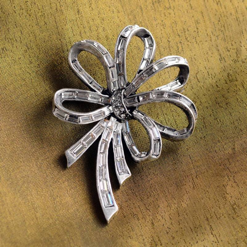 Kristall Schleifen Brosche Art Deco Brautschmuck, Sweet Romance Usa von ShelleyCooperJewelry
