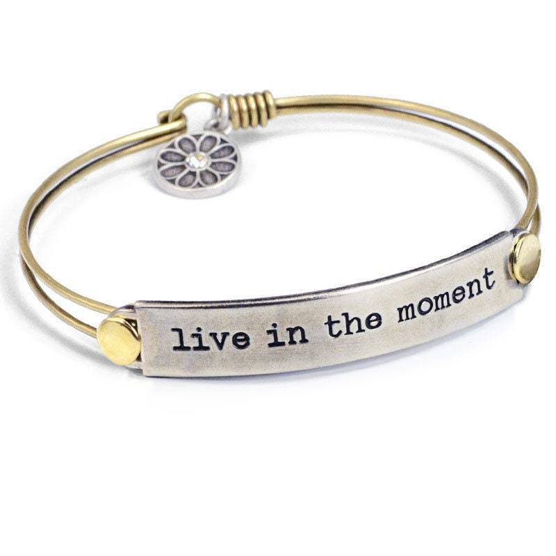 Live in The Moment Armband Inspirierender Spruch, 18cm von ShelleyCooperJewelry