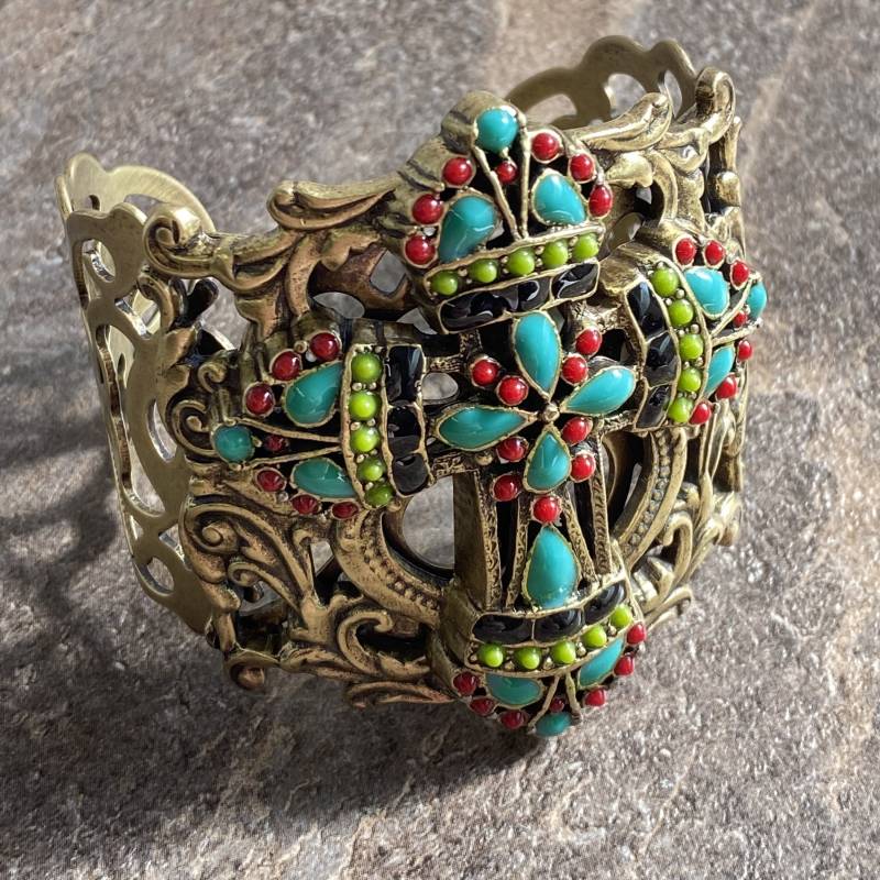 Maya Kreuz Armreif Emaille Rustikaler Religiöser Schmuck von ShelleyCooperJewelry