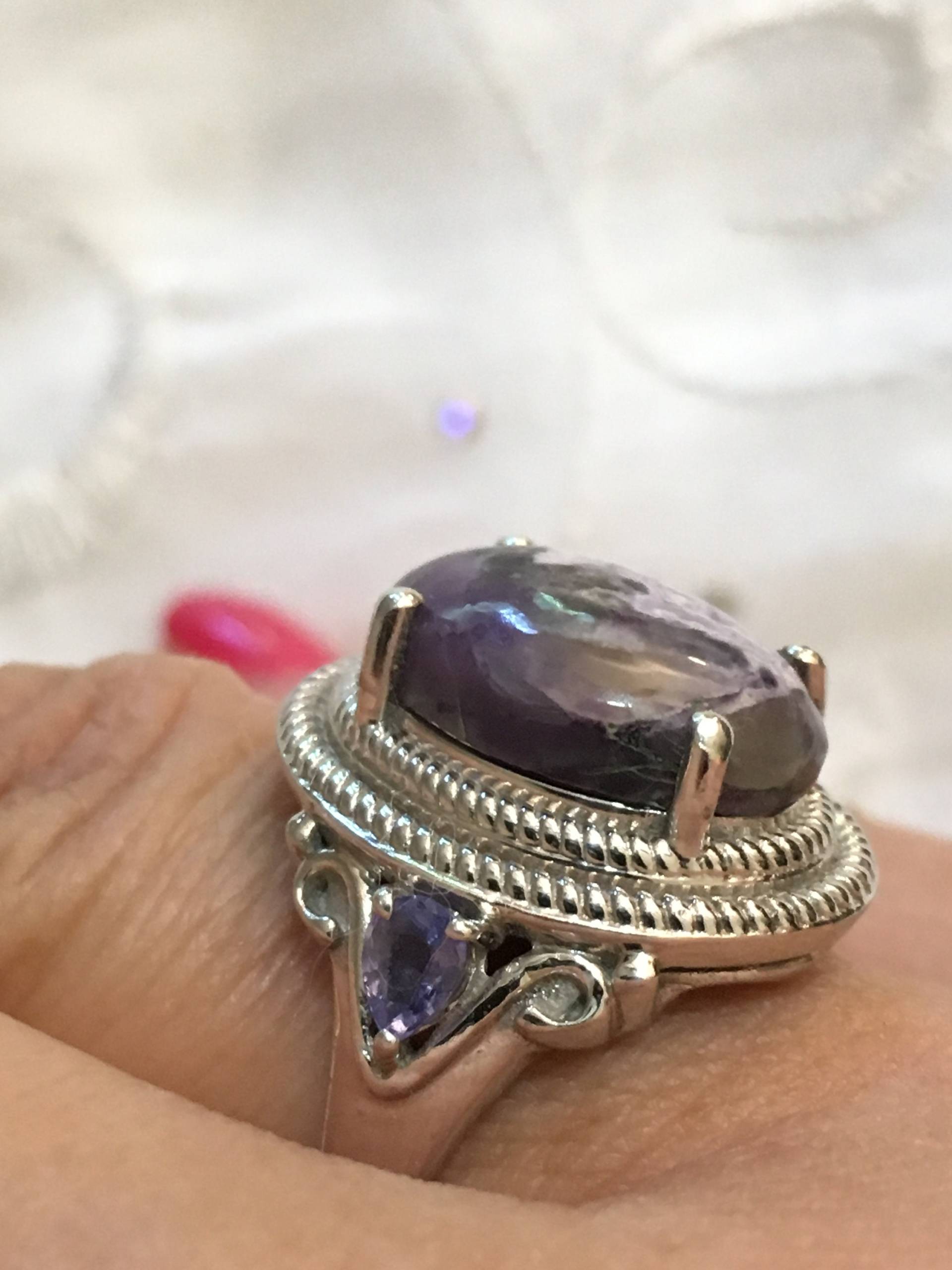 Vintage Karis .925 Sterling Silber Filigran Achat Amethyst Tropfen Akzent Ring Größe 5, 5 Vintage Karis .925 Sterling Silber Filigran Achat Amethyst Tropfen Akzent Ring Größe 5, 5 von Shelleyscollectibles