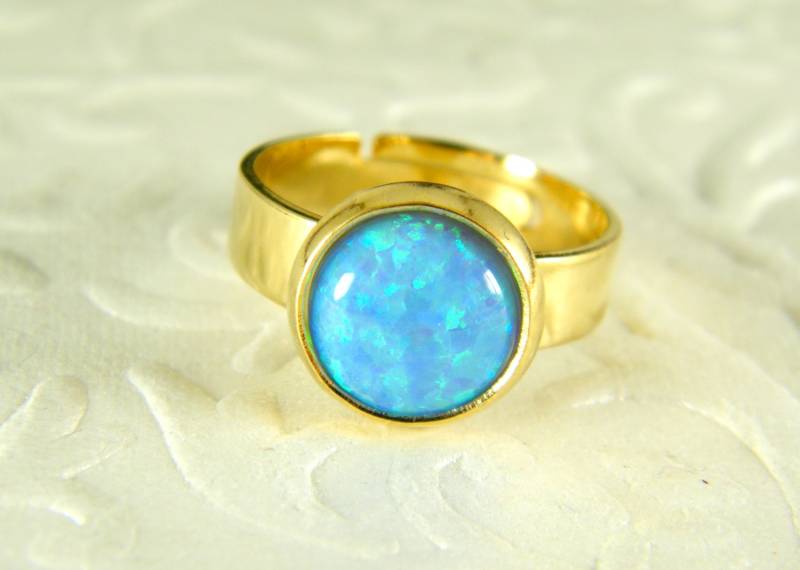 Blauer Opal Gold Ring, Cocktail-Ring, Rosa Opal, Weißer von SheriEthnicJewelry
