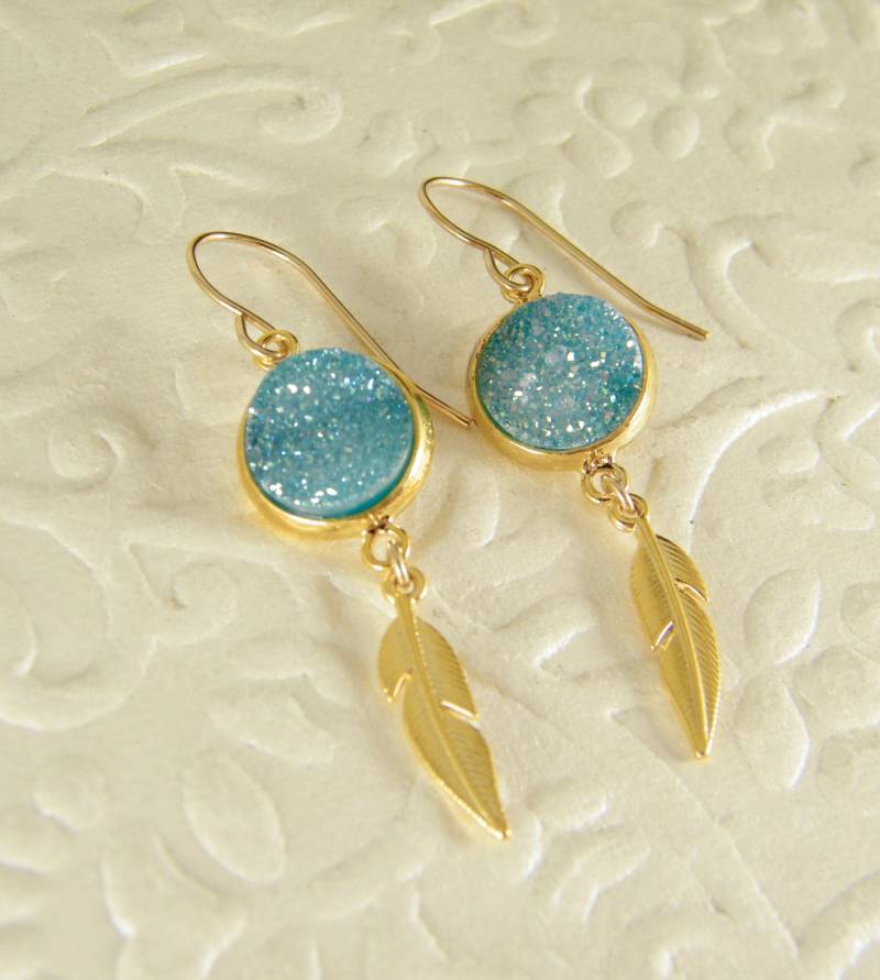 Druzy Blau Gold Ohrringe von SheriEthnicJewelry