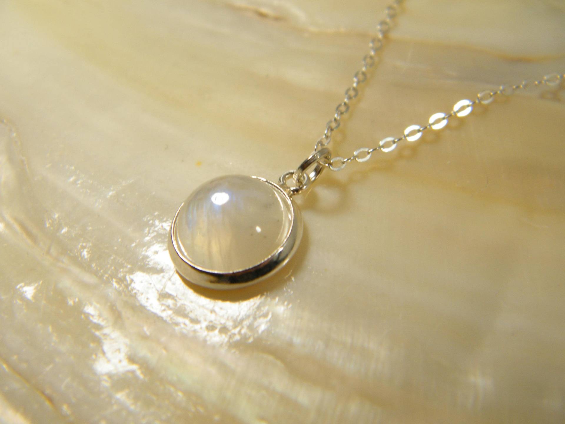 Mondstein Halskette, Sterling Silber Edelstein-Anhänger, Mondstein-Anhänger, Weißen Stein Anhänger, Hochzeit Braut Halskette von SheriEthnicJewelry