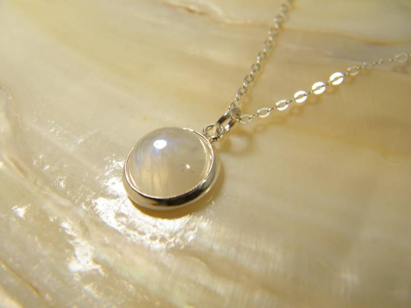 Mondstein Halskette, Sterling Silber Edelstein-Anhänger, Mondstein-Anhänger, Weißen Stein Anhänger, Hochzeit Braut Halskette von SheriEthnicJewelry