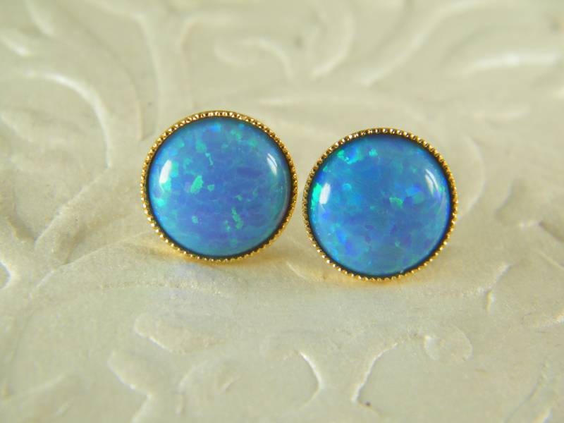 Opal Ohrringe, Blau Edelstein Stein Ohrstecker Gold Gefüllt Post Brautjungfer Schmuck, Blumenohrringe, Schmuck von SheriEthnicJewelry