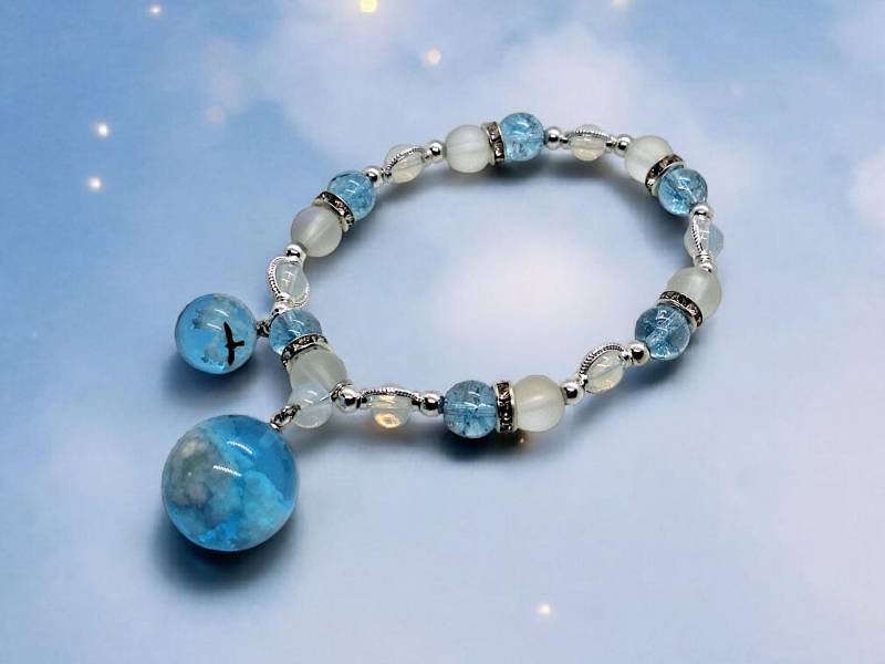Beaded Bracelet Blue Silver White Resin Charms Elastic Band Beads Clouds Sky Heaven Weather Birds Gift Woman Girlfriend Birthday Jewelry Beaded Bracelet Blue Silver White Resin Charms Elastic Band Beads Clouds Sky Heaven Weather Birds Gift Woman Girlfriend Birthday Jewelry von SherlyPearlyJewelry